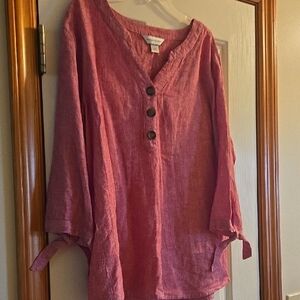 Women's Pink Button-Up Top